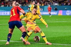 开云体育中国官网-西班牙队在国际比赛中展现出色表现