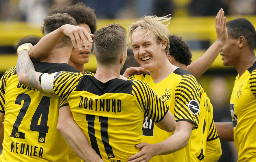 包含多特蒙德队锋线进攻火力全开,轻松获胜的词条 包含多特蒙德队锋线进攻火力全开,轻松获胜的词条