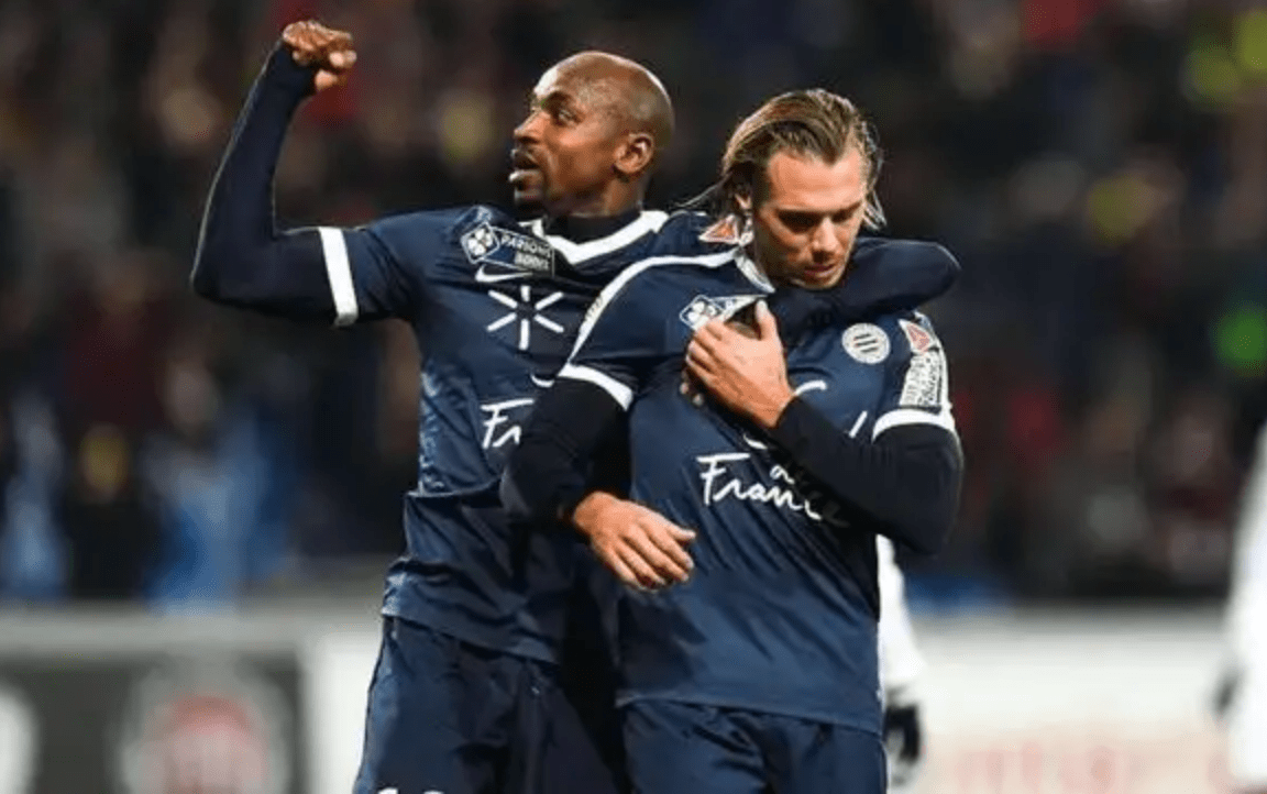 包含梅斯开展攻势,全力冲击冠军宝座的词条 包含梅斯开展攻势,全力冲击冠军宝座的词条