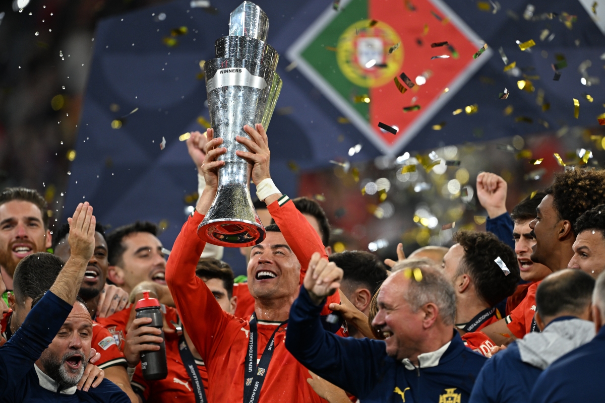 欧预赛赛程密集，球员们士气高涨，战力全开的简单介绍