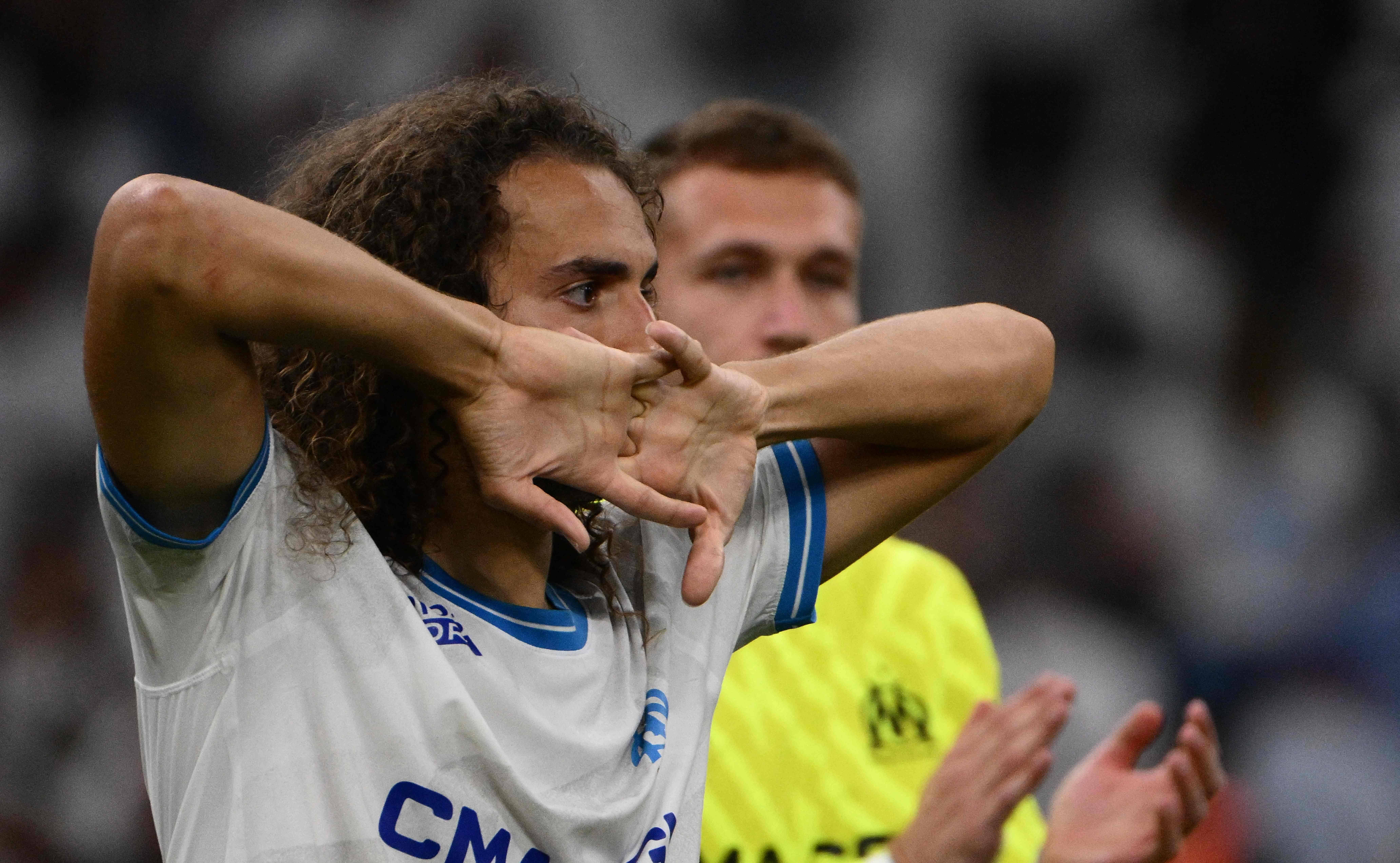 包含马赛球员被曝光在社交媒体秀豪车的词条 包含马赛球员被曝光在社交媒体秀豪车的词条