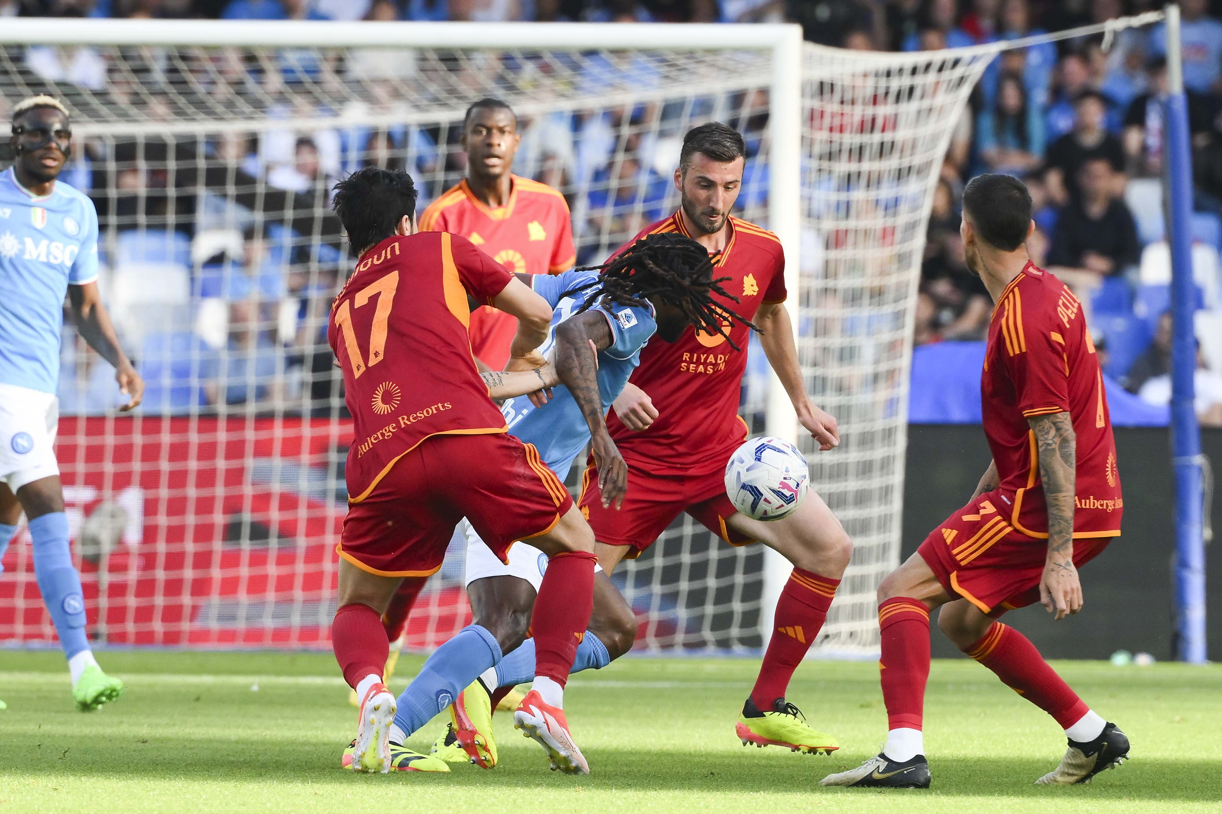 意大利队主场大胜比利时队,展现出色实力 意大利队主场大胜比利时队,展现出色实力