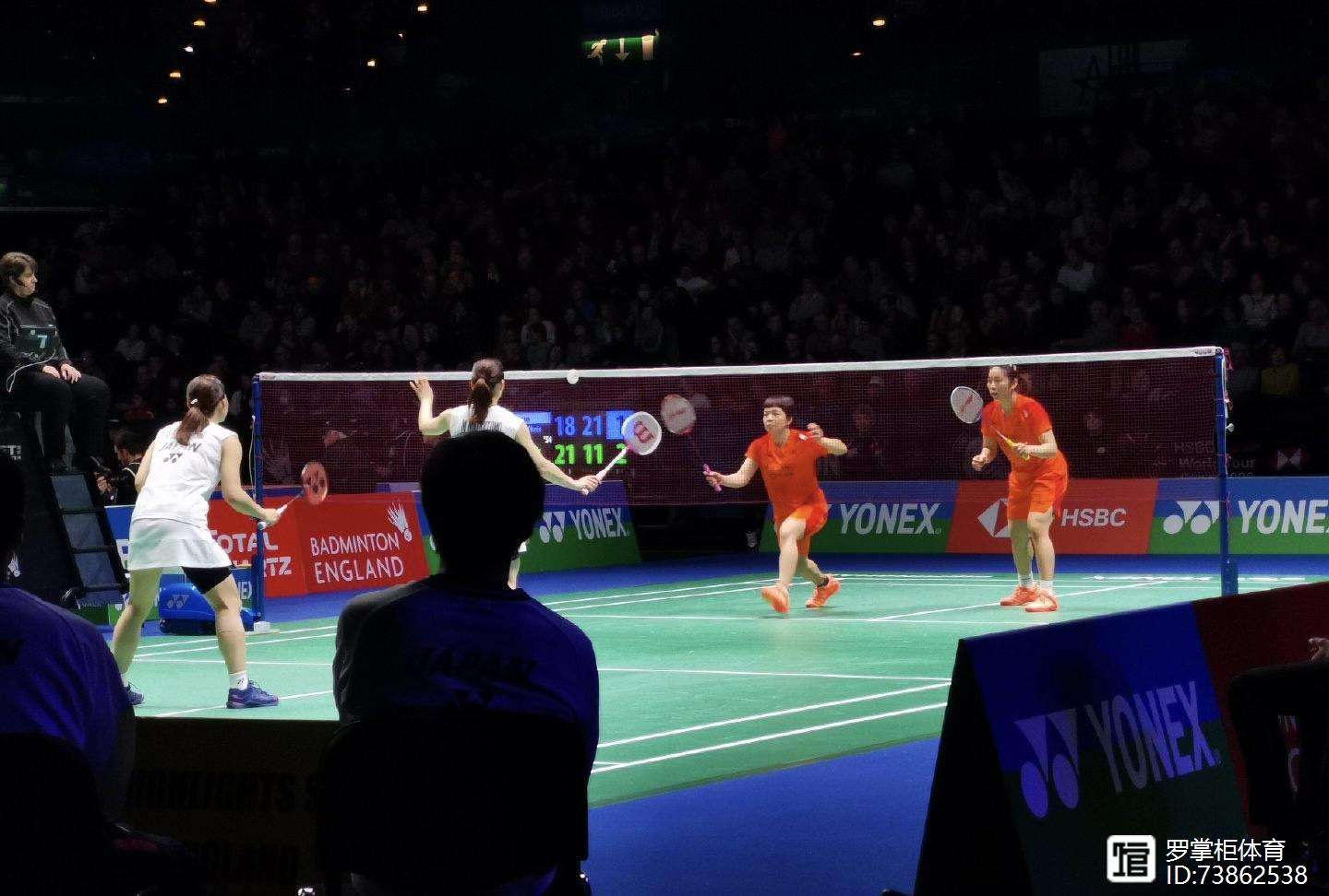 韩国队横扫日本队，黄鸭组合点燃赛场