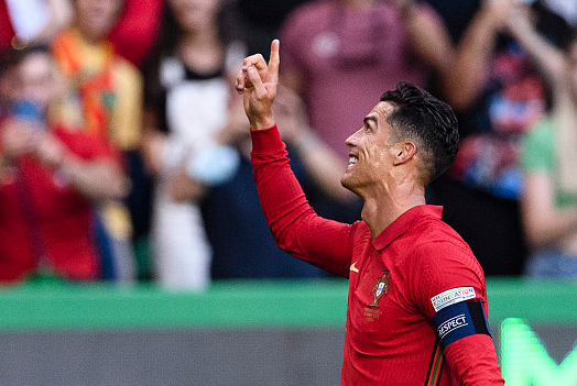 包含墨西哥逆转瑞士，C罗惊艳四座的词条