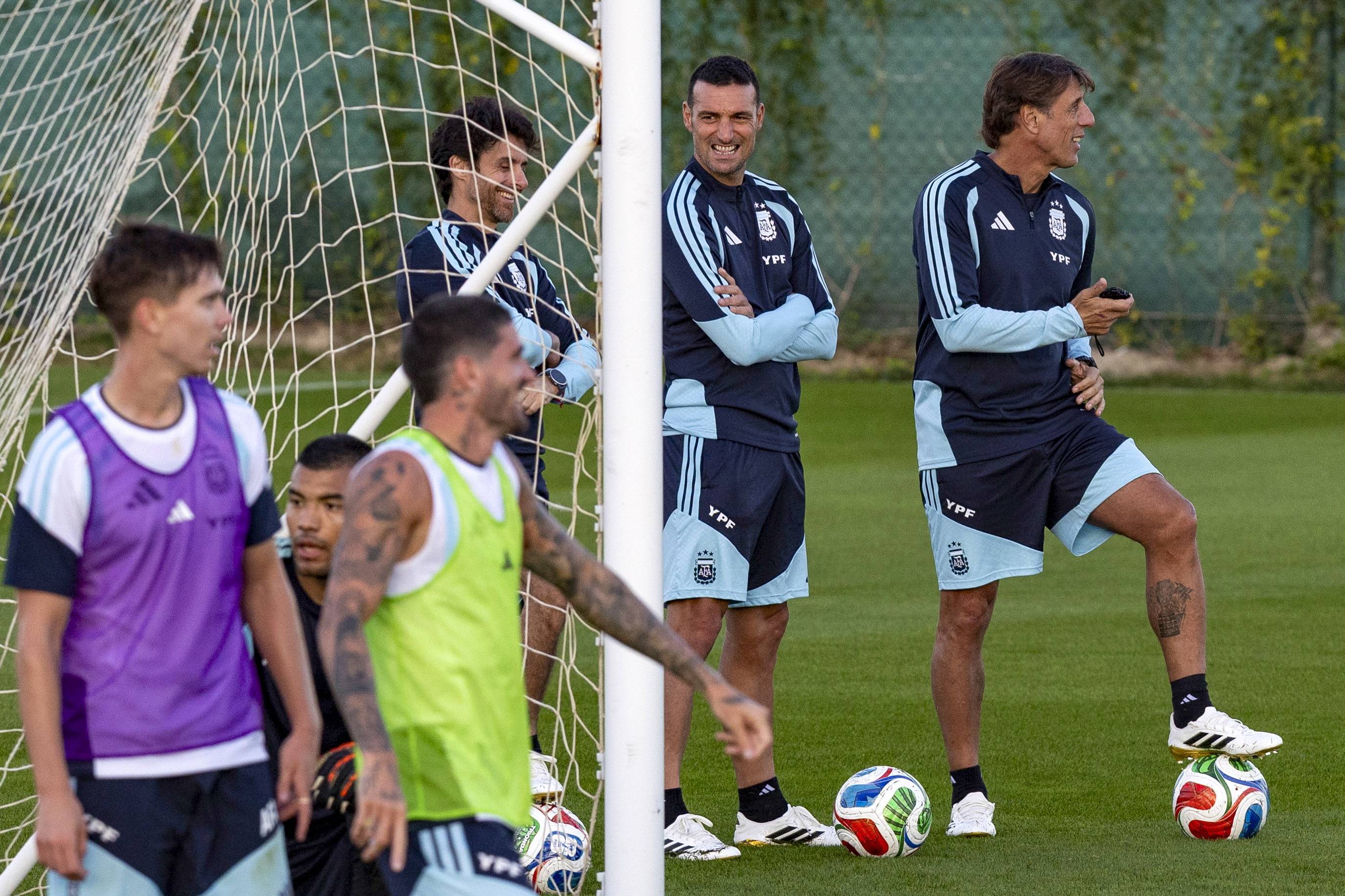 阿根廷球队备战国际比赛,谋求取胜关键 阿根廷球队备战国际比赛,谋求取胜关键