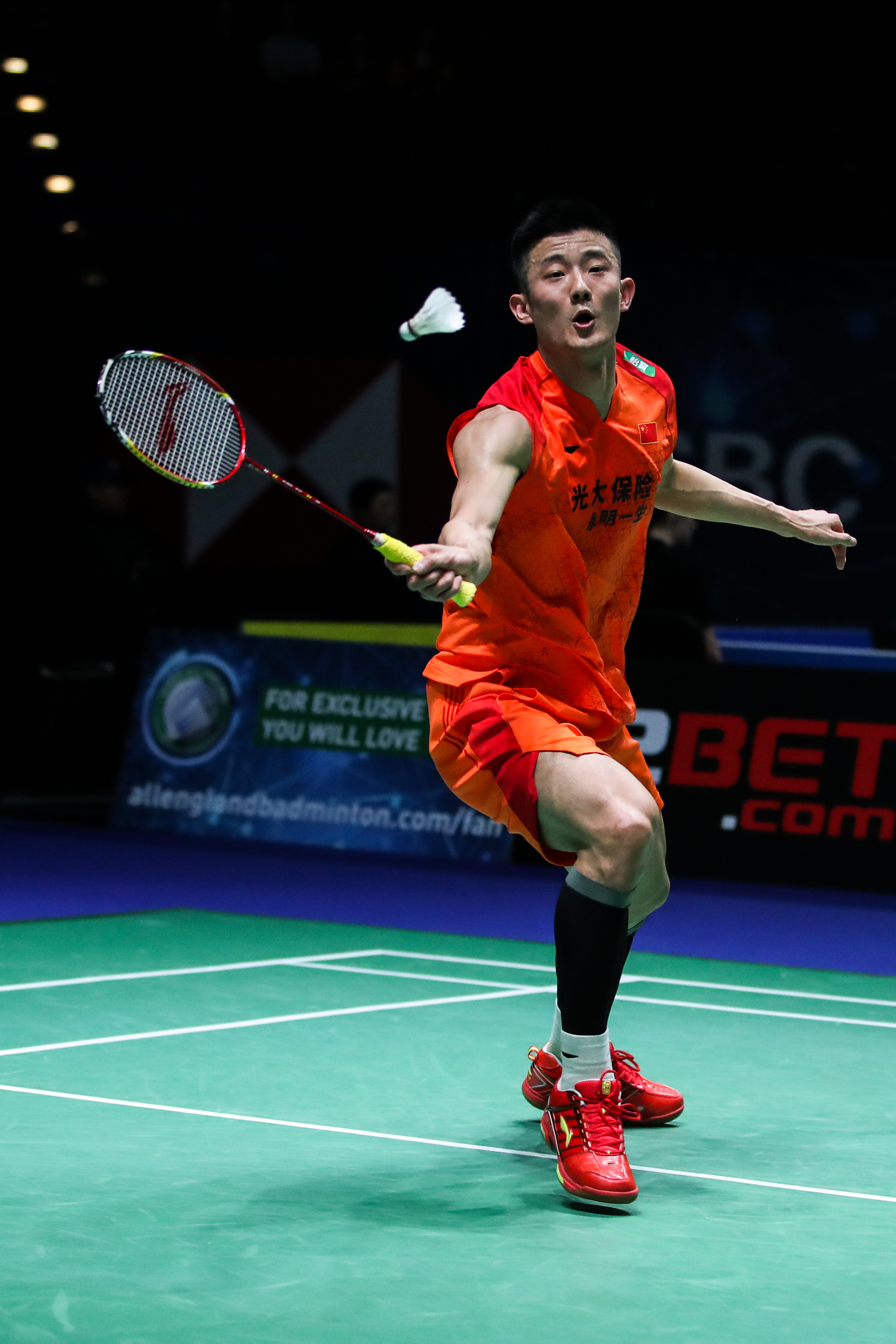 法国羽毛球队横扫日本羽毛球队，谌龙高光表现