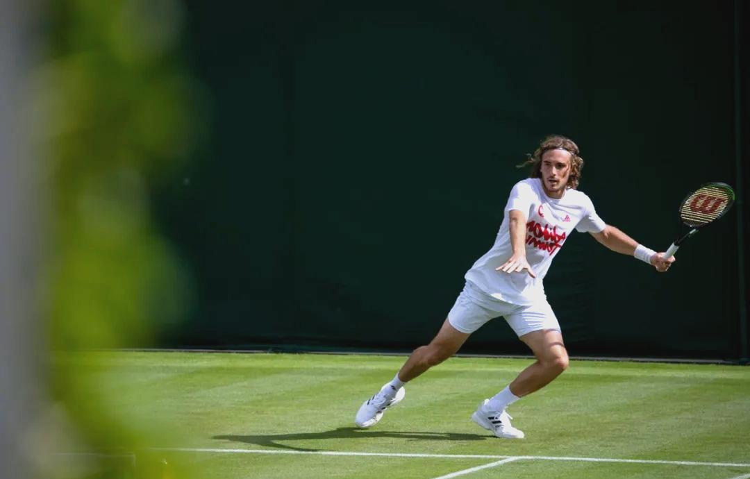 包含温网力克澳网，西西帕斯关键制胜的词条