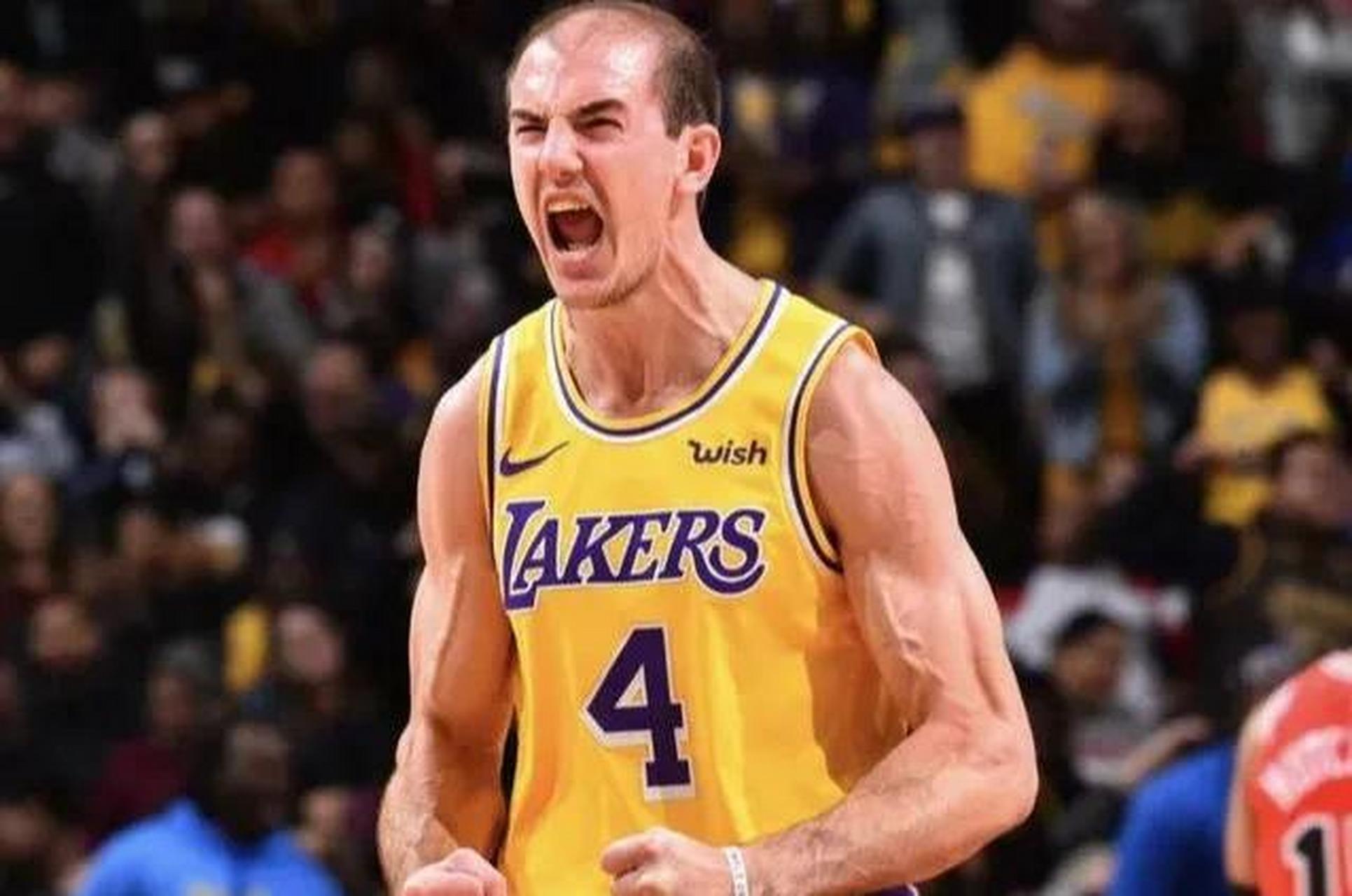 雄鹿B队血洗凯尔特人,卡鲁索爆发神勇 雄鹿B队血洗凯尔特人,卡鲁索爆发神勇