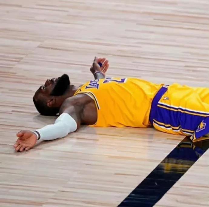 包含狼队结束连败，实力得到验证的词条