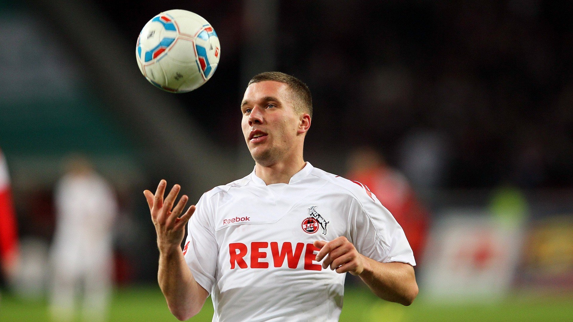 那不勒斯轻取澳大利亚,若日尼奥成为关键先生